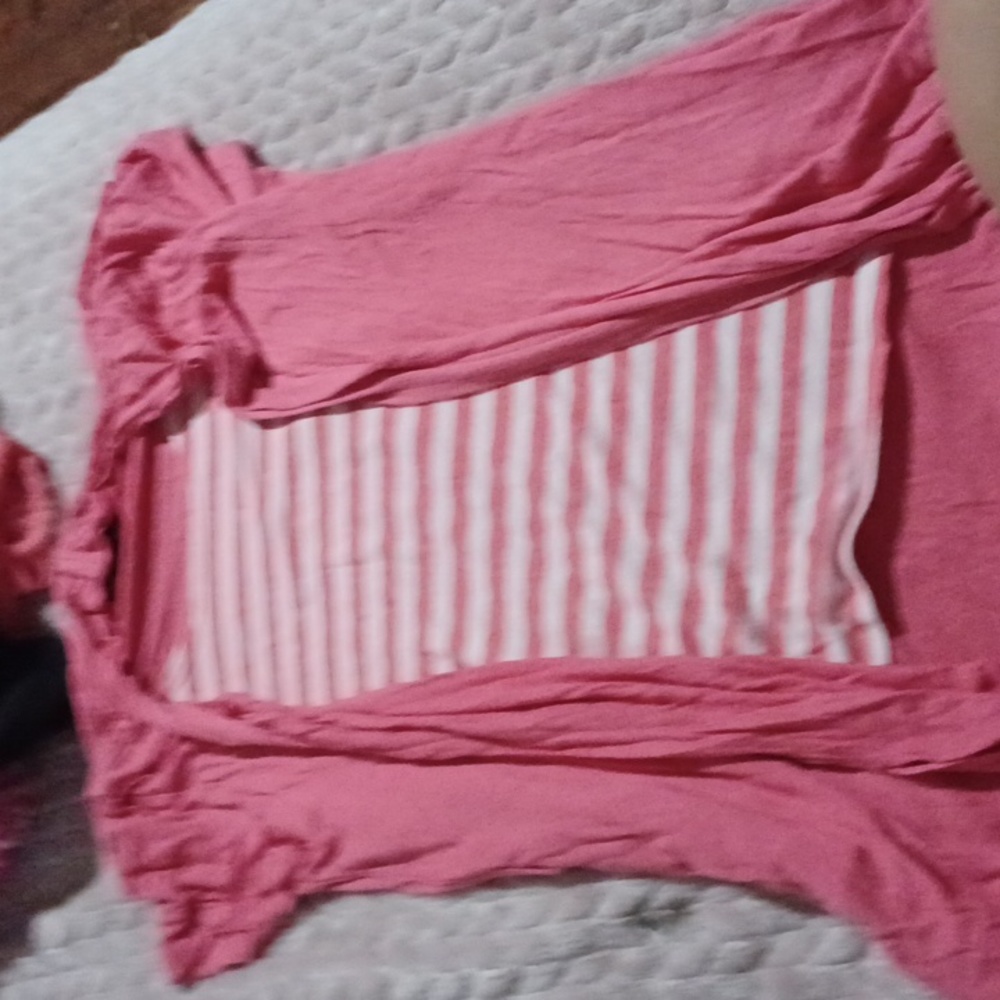PINK AND WHITE SHIRT FOR GIRLS